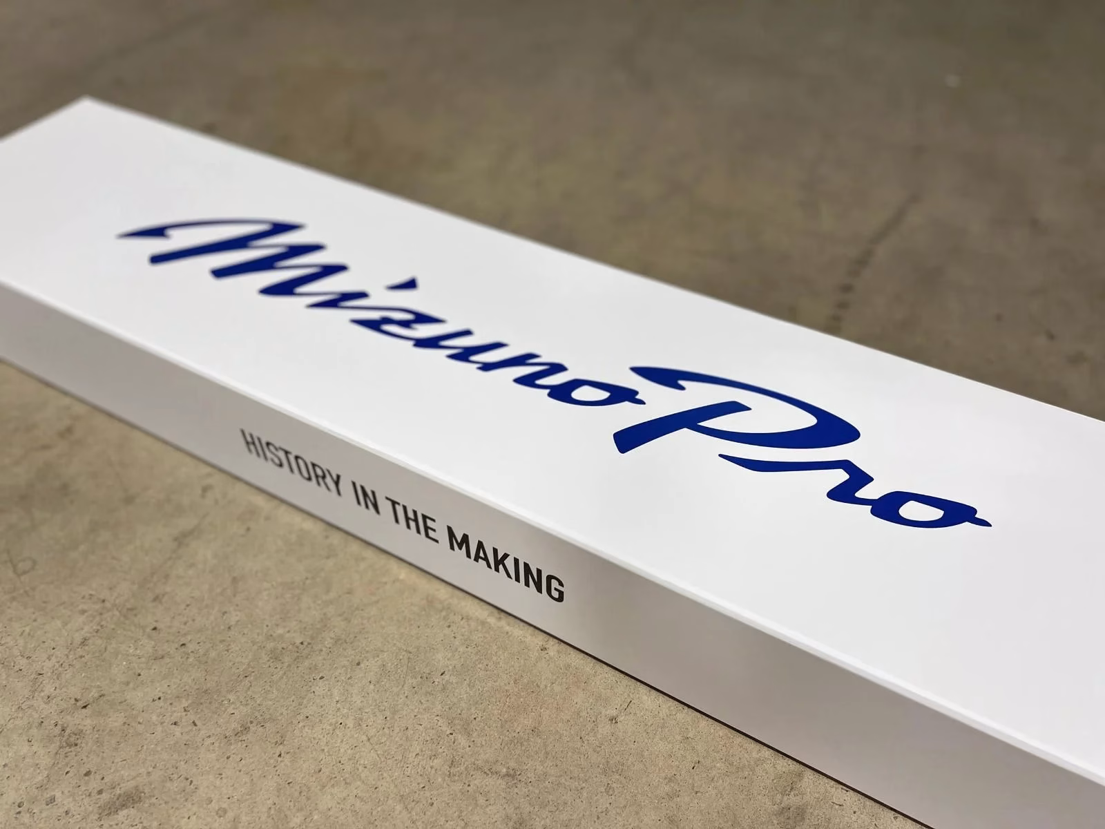 mizuno_pro_221_blue_ion_irons_box.jpg