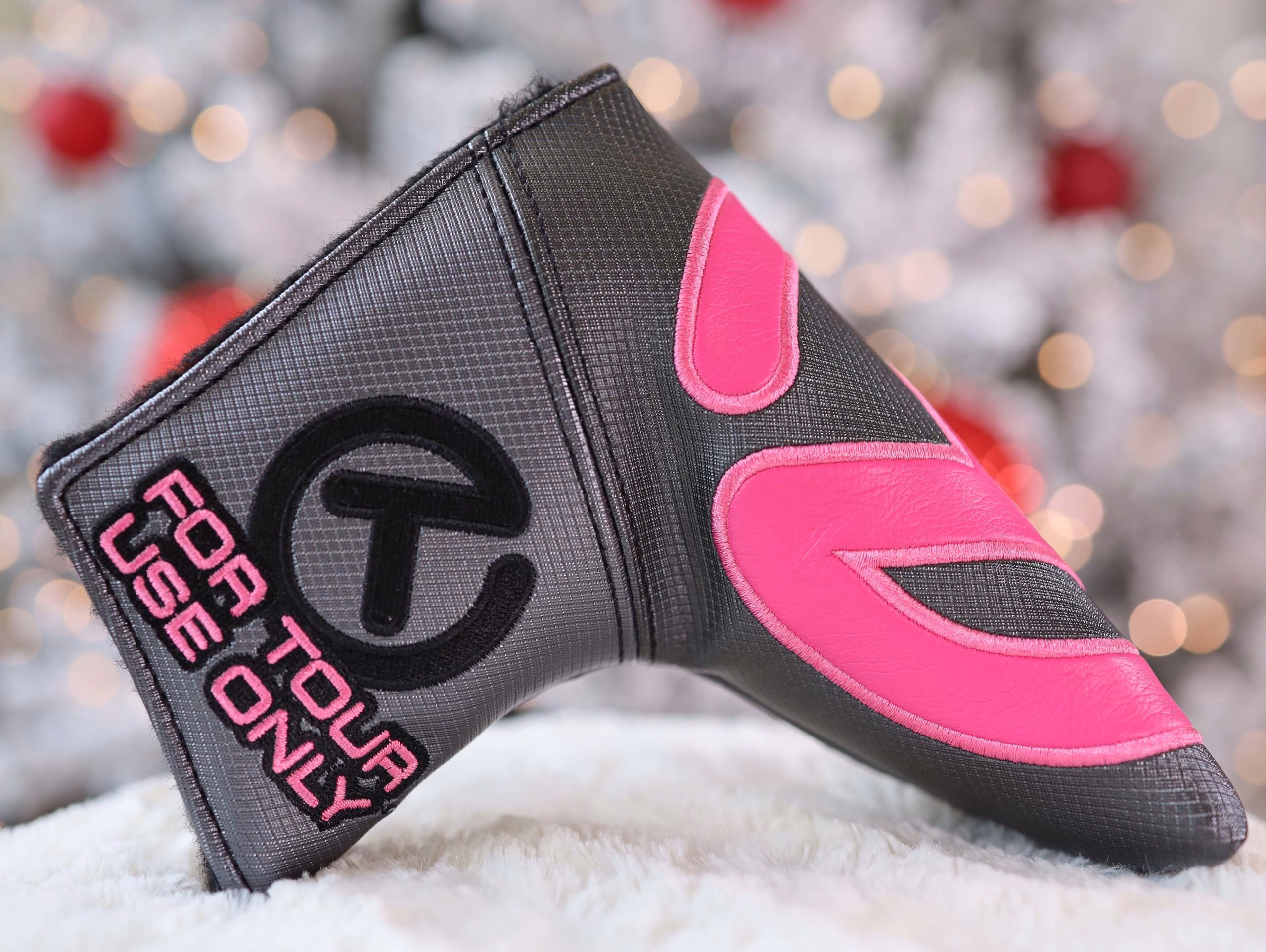 Scotty Cameron Circle T Pink Industrial Headcover Scotty Cameron Circle T Pink Industrial Headcover