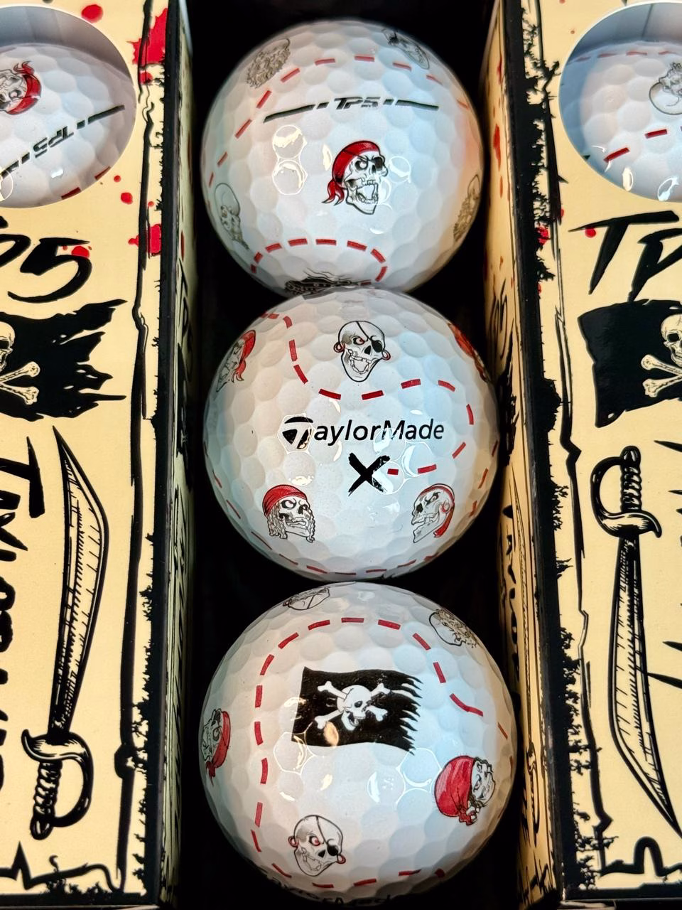 TaylorMade TP5 Pix “Treasure Map / Pirate” – Limited Edition Golf Balls (12) TaylorMade TP5 Pix “Treasure Map / Pirate” – Limited Edition Golf Balls (12)