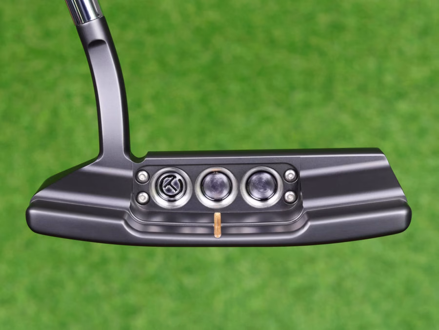 scotty-cameron-tour-only-black-gss-insert-newport-2-5-select-circle-t-360g-putter-03-900×678-1.jpg