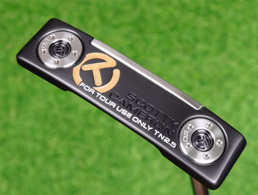 scotty-cameron-tour-only-black-gss-insert-newport-2-5-select-circle-t-360g-putter-19-900×678-1.jpg