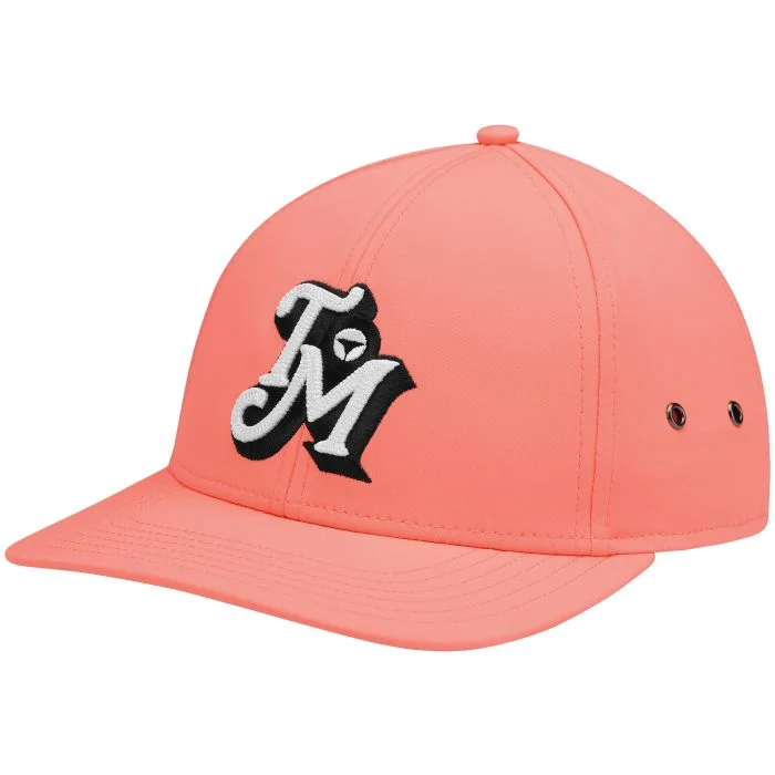 taylormade_metal_eyelit_golf_hat_coral_hero-2.webp